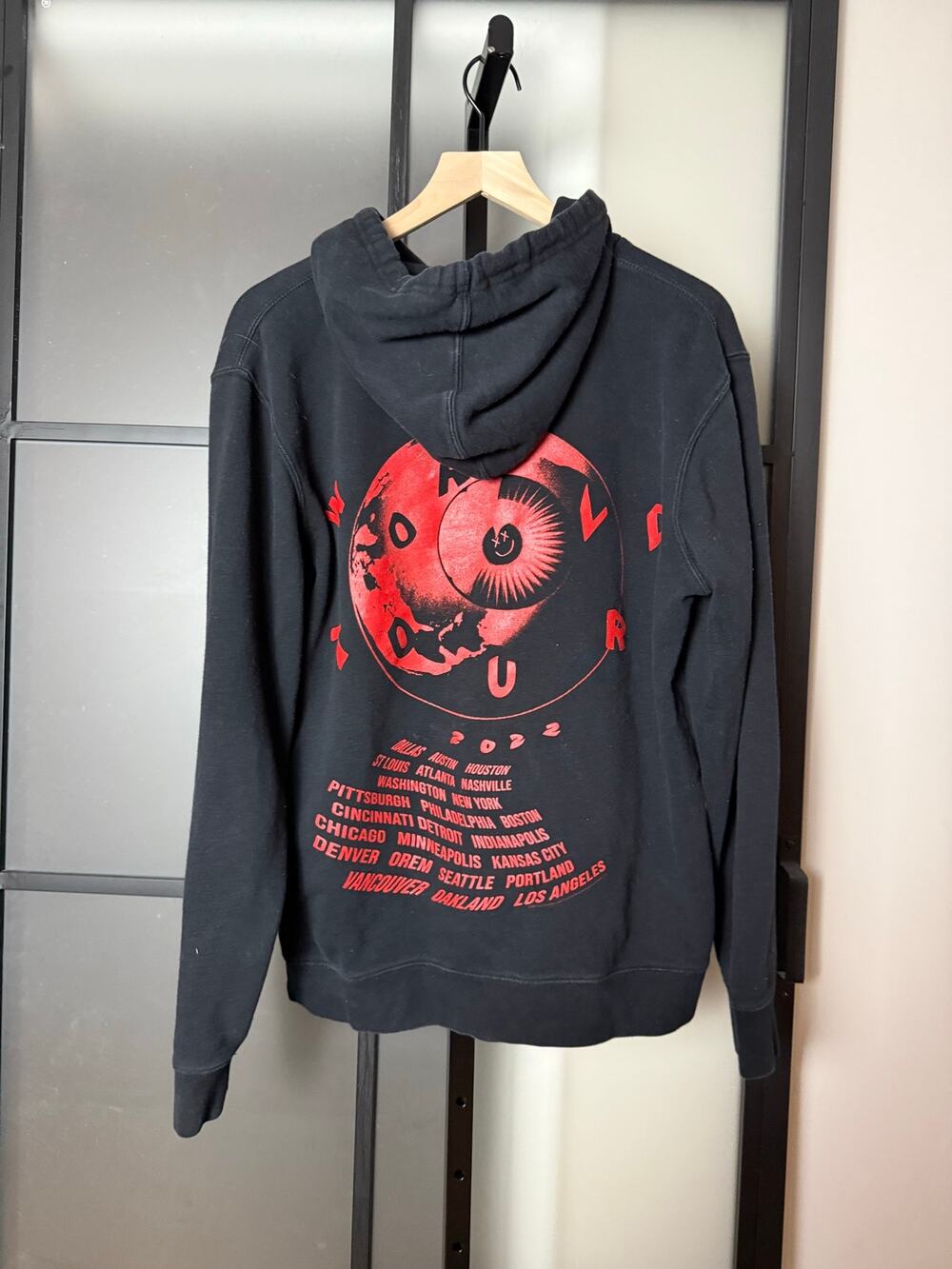 Louis Tomlinson World Tour 2022 Hoodie Black Red Medium Official